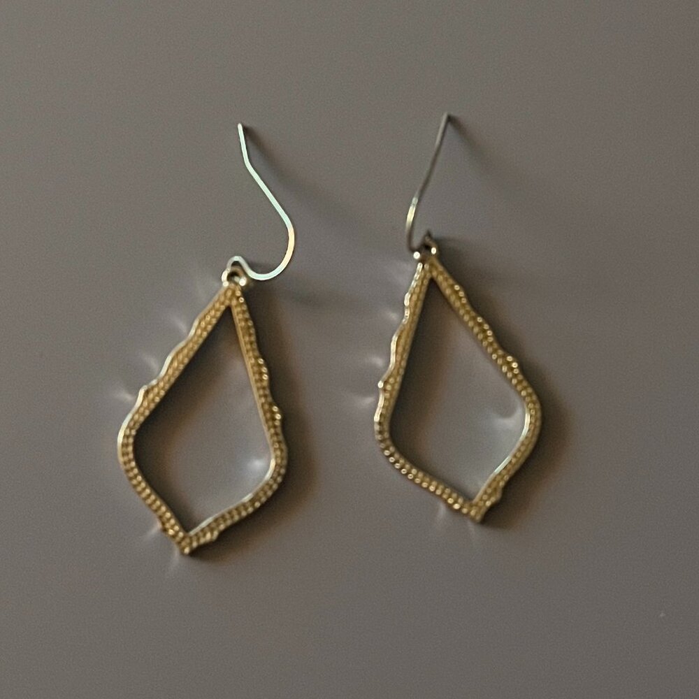 Kendra Scott Sophee Drop Earrings in Silver